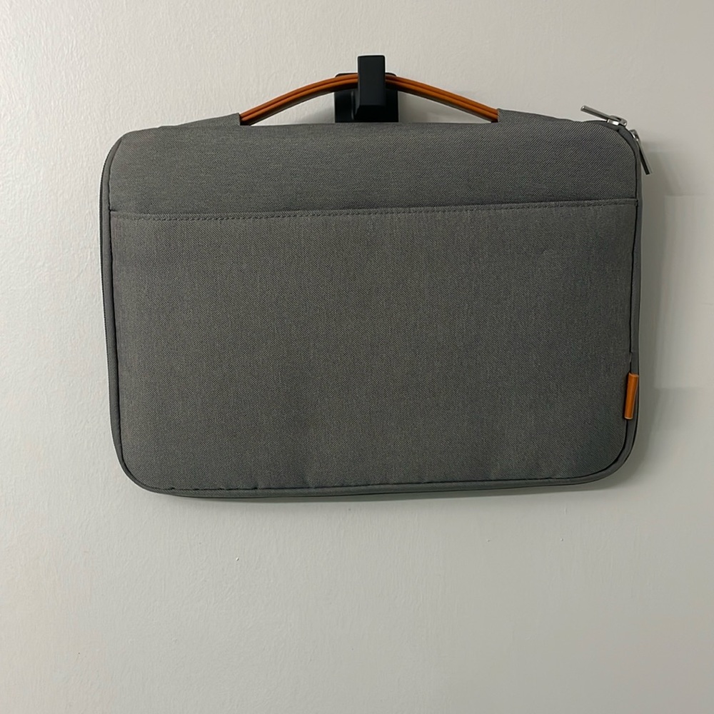 💲💲💲Inateck laptop carrier. Unisex